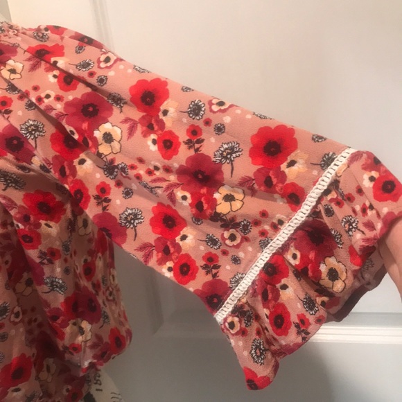 4/$25 Forever 21 off the Shoulder Crop Top Small - Picture 5 of 8